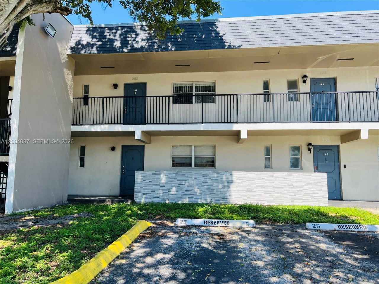7825 Fairview Dr , Unit 202, Tamarac, FL 33321 Photo