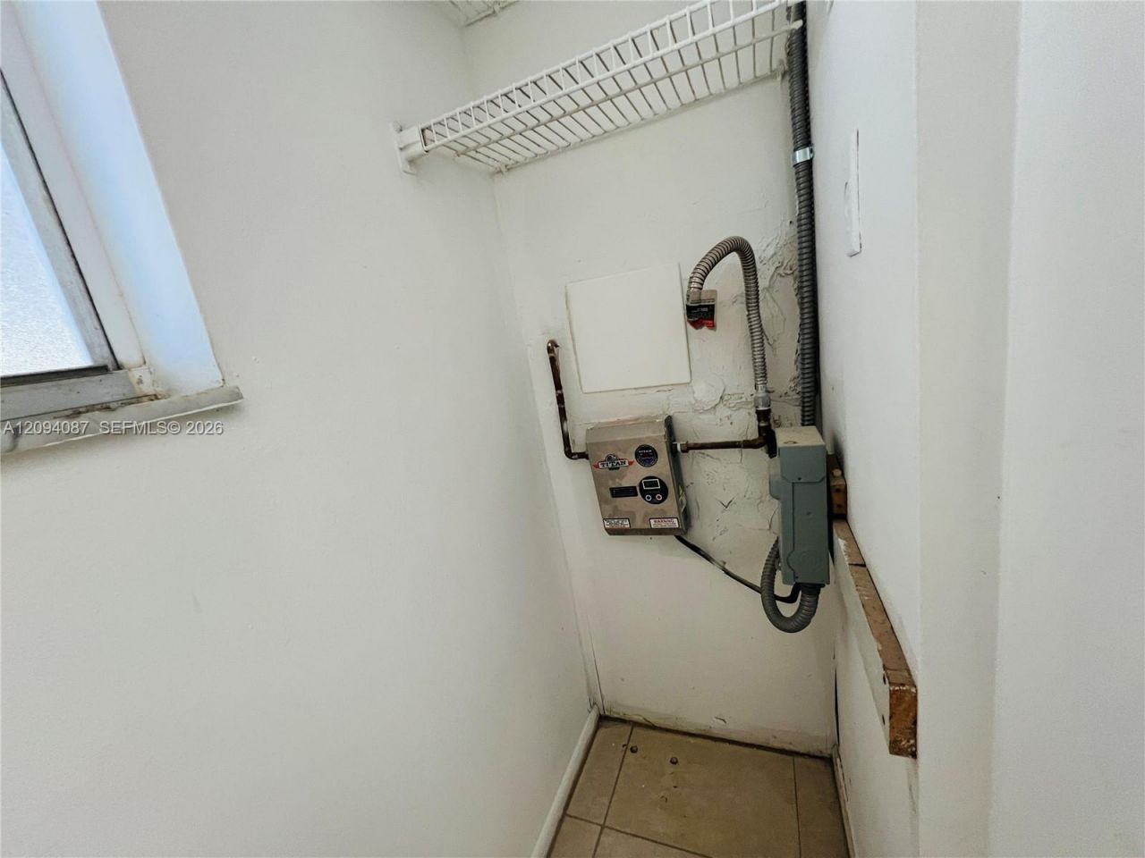 7825 Fairview Dr , Unit 202, Tamarac, FL 33321 Photo