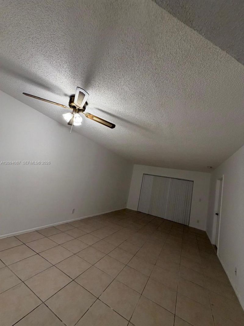 7825 Fairview Dr , Unit 202, Tamarac, FL 33321 Photo