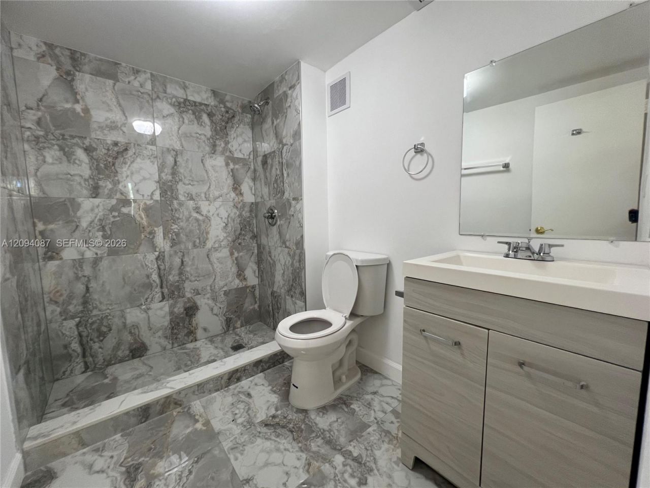 7825 Fairview Dr , Unit 202, Tamarac, FL 33321 Photo