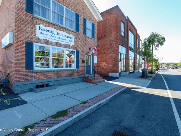 715 Broadway , Kingston, NY 12401