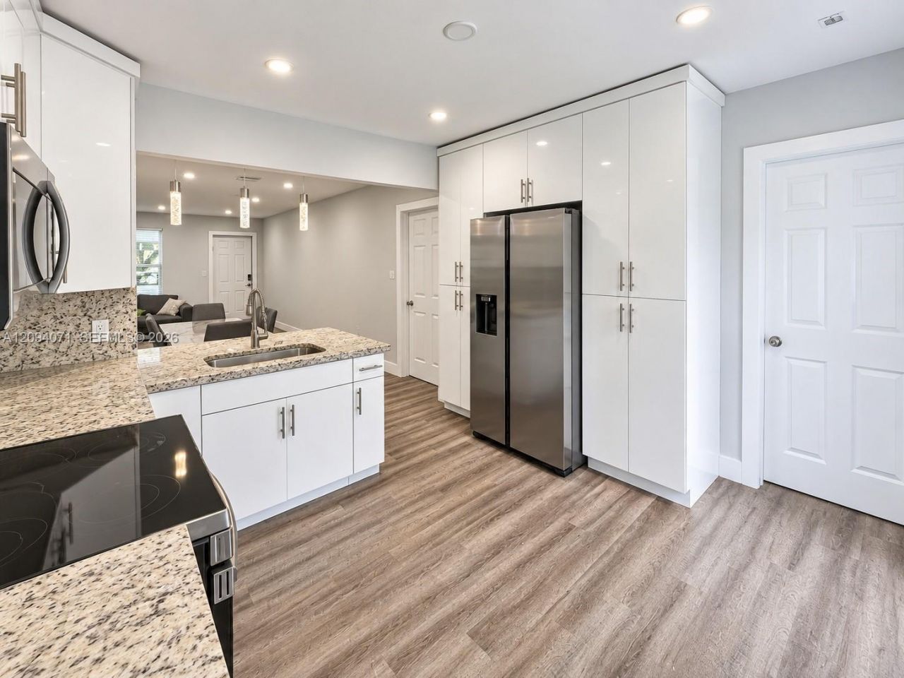 6831 Sheridan St , Hollywood, FL 33024 Photo