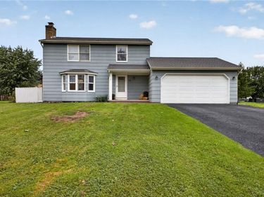 12 Newcomb Drive, Hilton, NY 14468