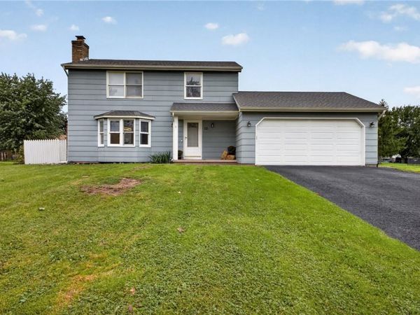 12 Newcomb Drive, Hilton, NY 14468