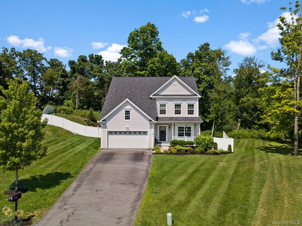 20 Karen Court , Poughkeepsie, NY 12603