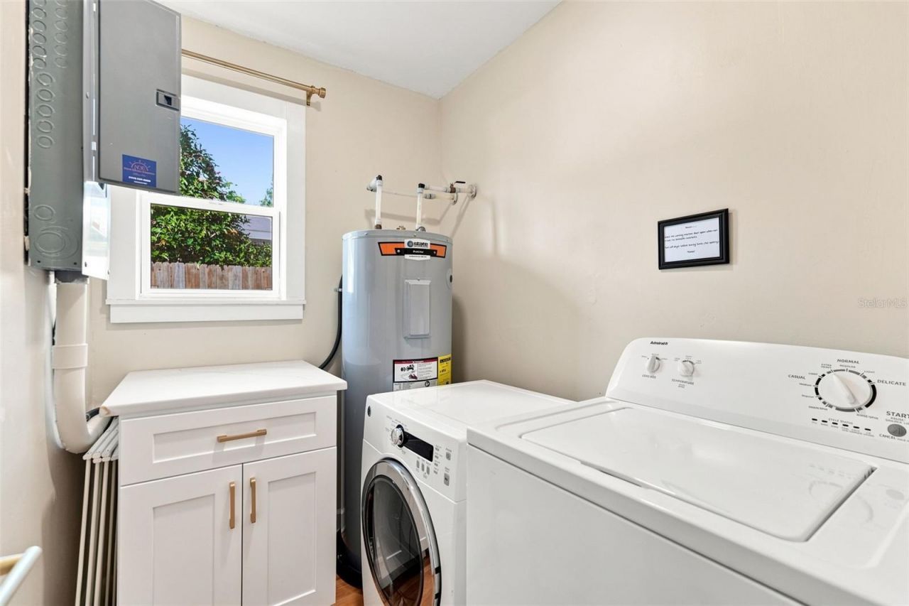 2667 Cheryle Lane , Sarasota, FL 34237 Photo