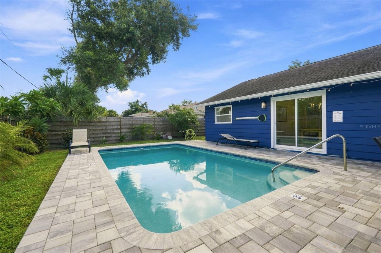 2667 Cheryle Lane , Sarasota, FL 34237 Photo