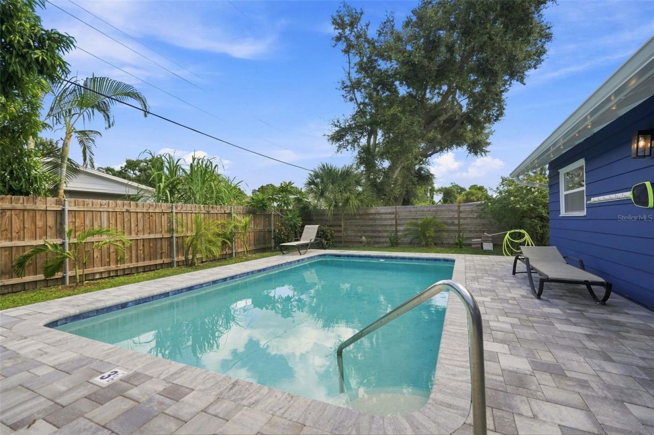 2667 Cheryle Lane , Sarasota, FL 34237 Photo