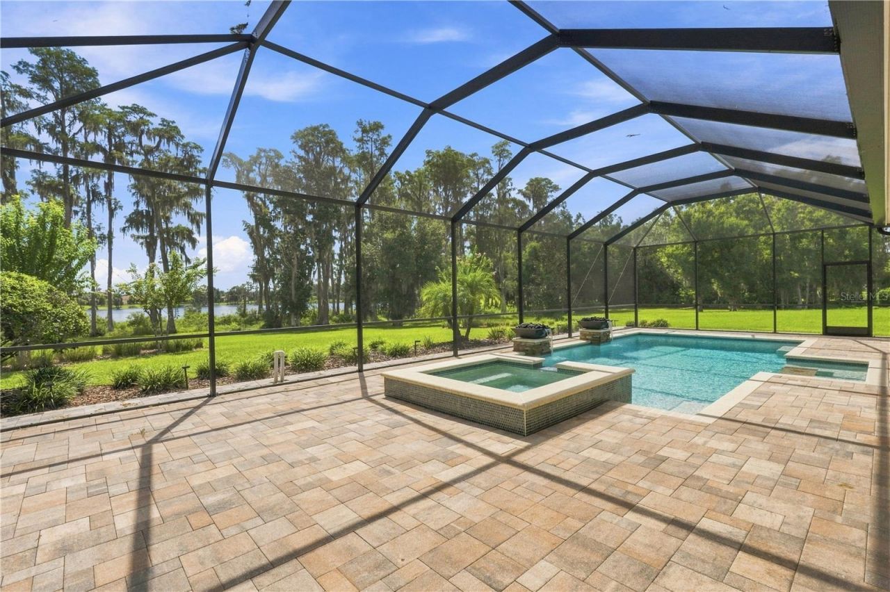 17331 Ladera Estates Boulevard, Lutz, FL 33548 Photo