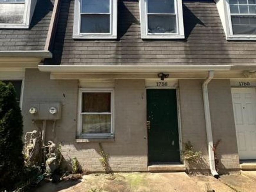 1758 Dutch Village Drive, Unit 0-382, Landover, MD 20785 Main Photo