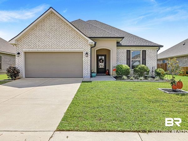 17084 Delta Avenue, Robertsdale, AL 36567