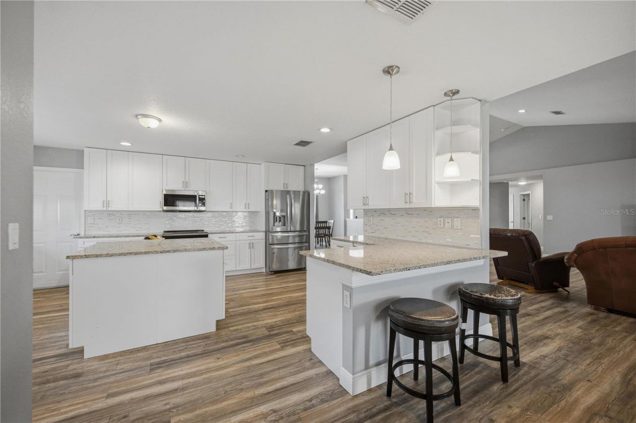 6875 SE 11th Place , Ocala, FL 34472 Photo
