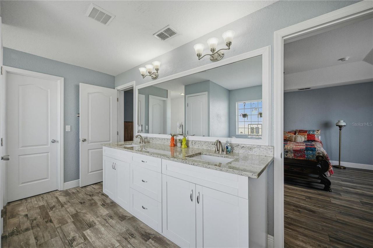 6875 SE 11th Place , Ocala, FL 34472 Photo