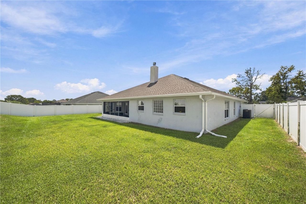 6875 SE 11th Place , Ocala, FL 34472 Photo