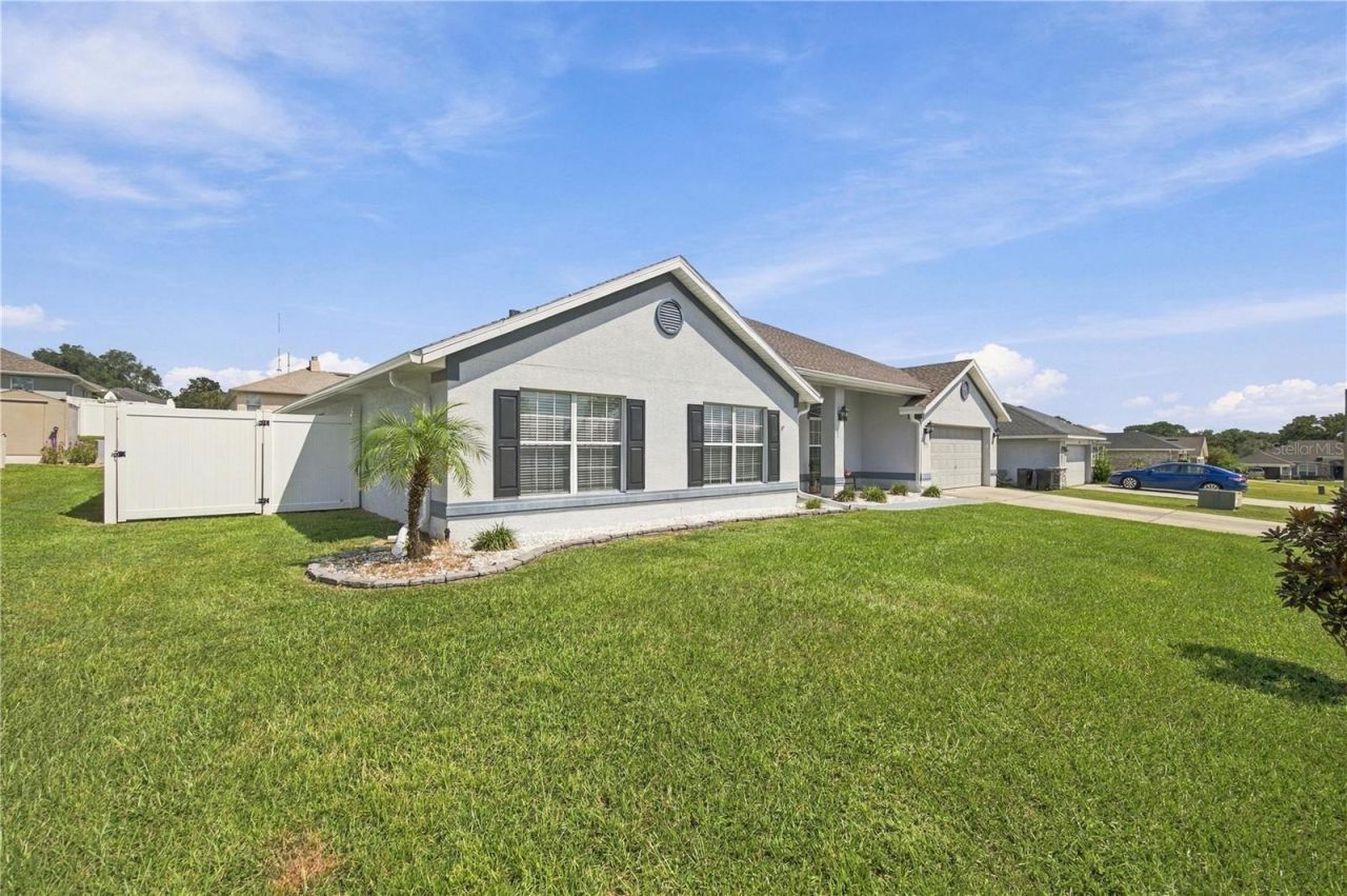 6875 SE 11th Place , Ocala, FL 34472 Photo