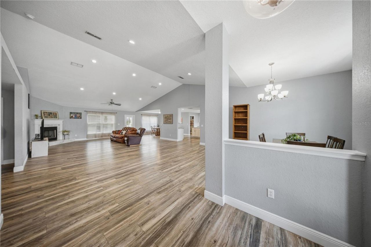 6875 SE 11th Place , Ocala, FL 34472 Photo