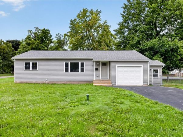 101 E Oakley Drive, Syracuse, NY 13205