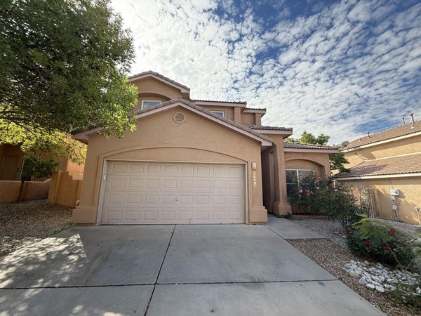 9228 Bluewood Lane NE, Albuquerque, NM 87122