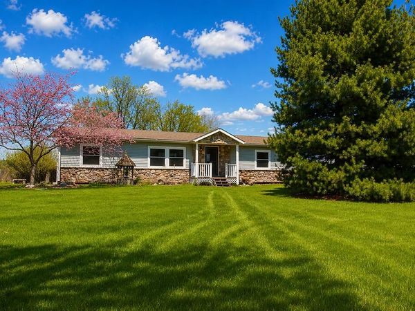 6458 E Bootjack Road , Rolling Prairie, IN 46371