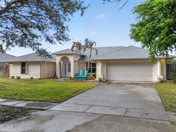 524 Veracruz Boulevard , Indialantic, FL 32903
