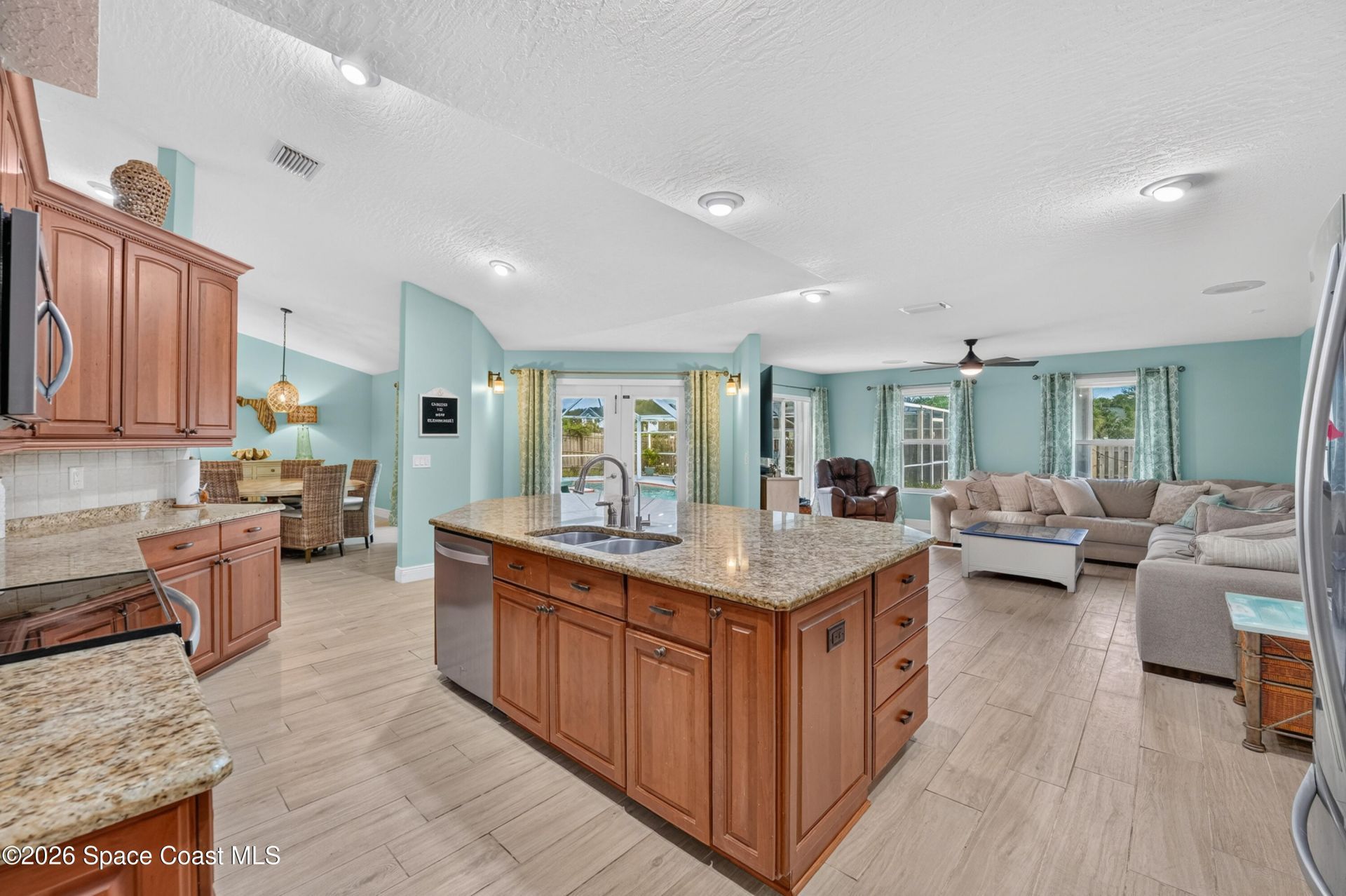 524 Veracruz Boulevard , Indialantic, FL 32903 Photo