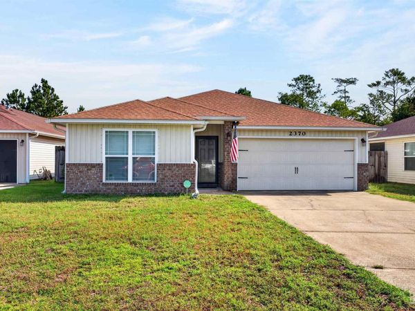 2370 Duncan Ridge Dr, Navarre, FL 32566