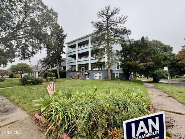 1302 Harvard Boulevard, Toledo, OH 43614