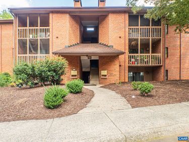 101 TURTLE CREEK RD , Unit 5, Charlottesville, VA 22901