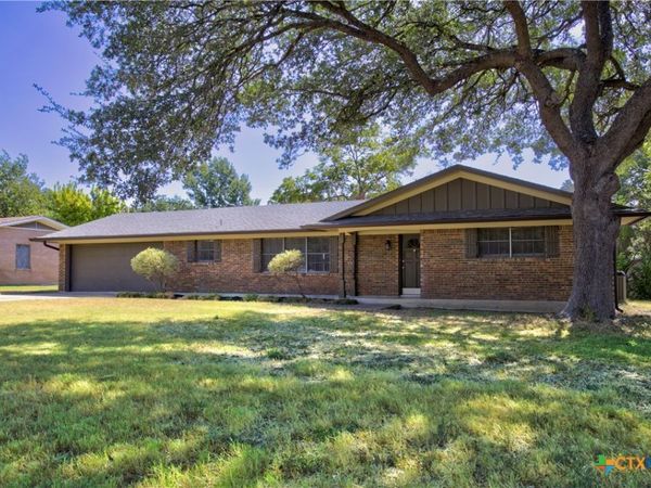 3401 Meadow Oaks Drive , Temple, TX 76502