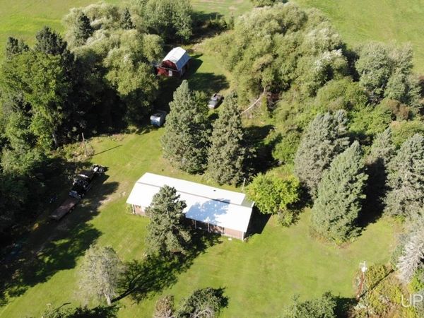 24423 Clayco Road, Laird Twp, MI 49958