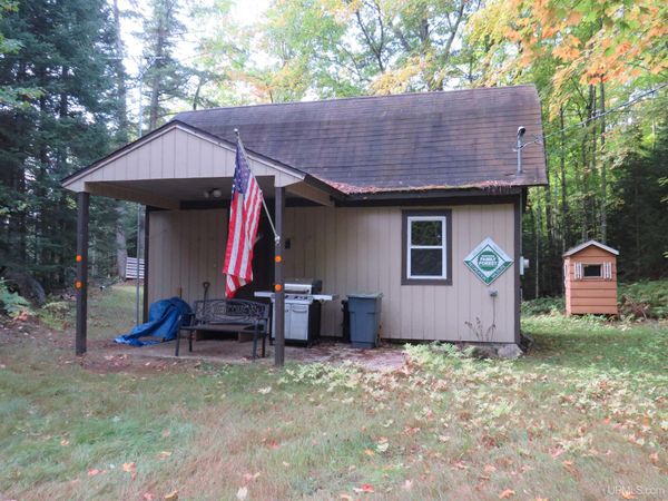2774 Chief Lake Road, Republic Twp, MI 49879