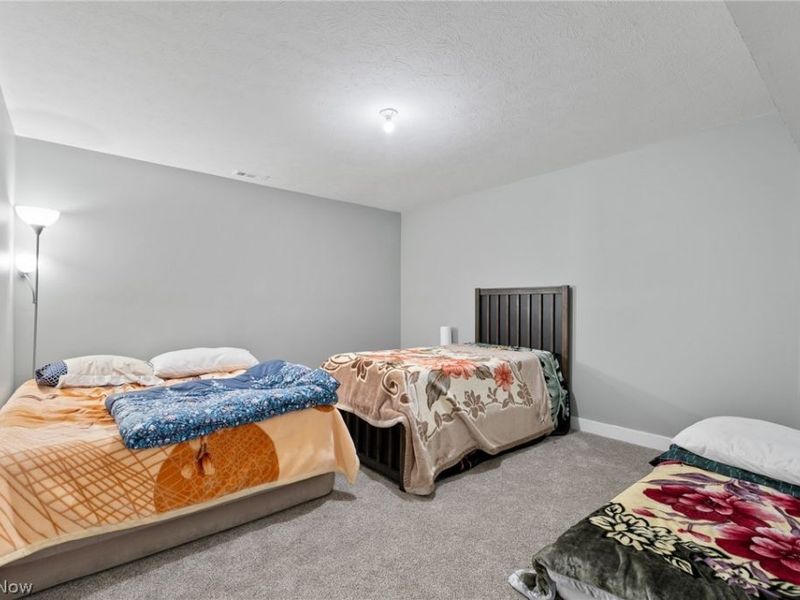 2049 W Woodland Drive, Akron, OH 44313 Photo 31