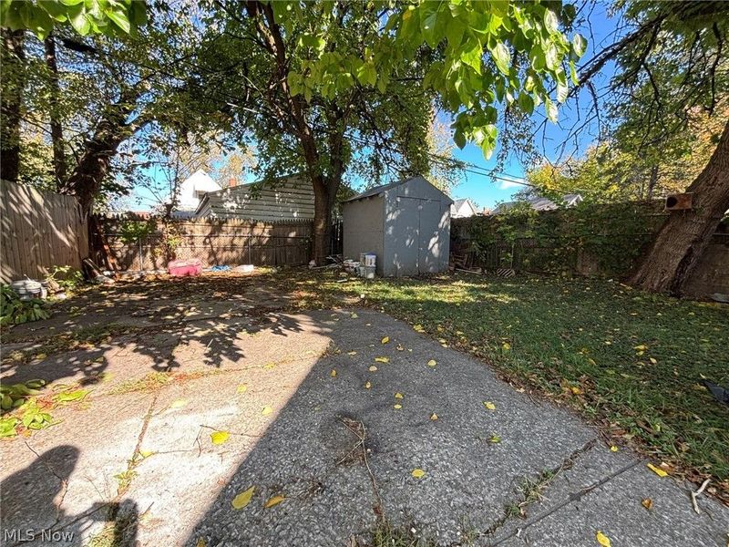 6812 Lawn Avenue, Cleveland, OH 44102 Photo 19