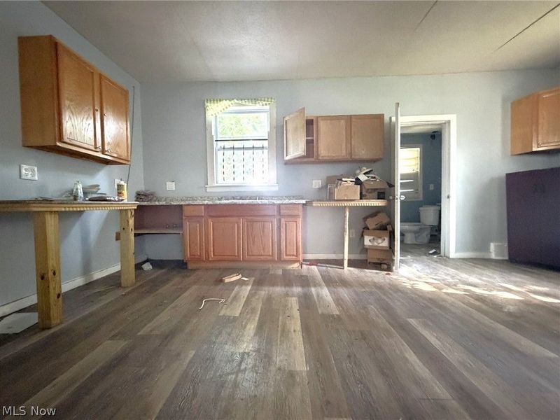 6812 Lawn Avenue, Cleveland, OH 44102 Photo 2