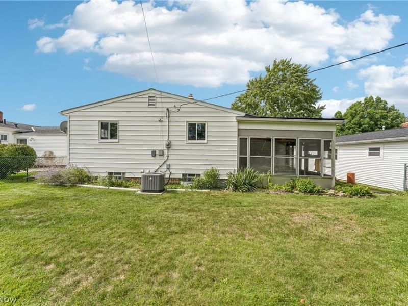 1829 Eldon Drive, Wickliffe, OH 44092 Photo 2