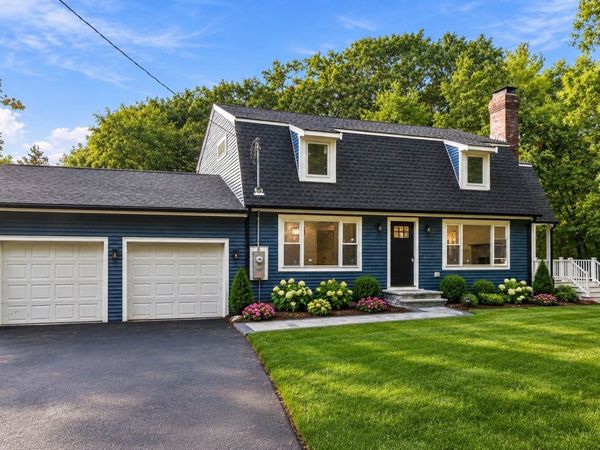 11 Wilson St, Hopkinton, MA 01748