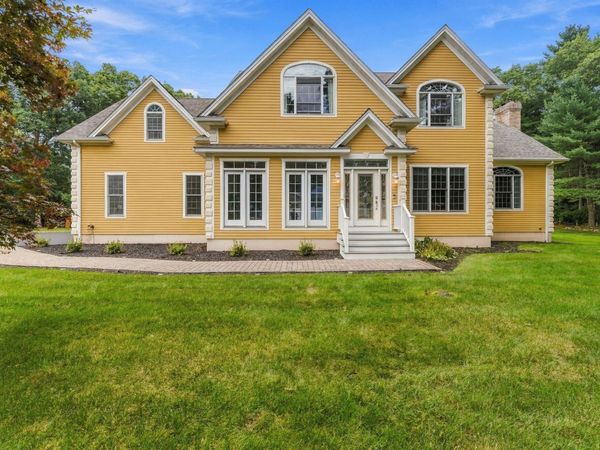 22 Division St, Seekonk, MA 02771
