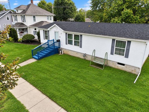 725 N fifth Street, Fremont, OH 43420