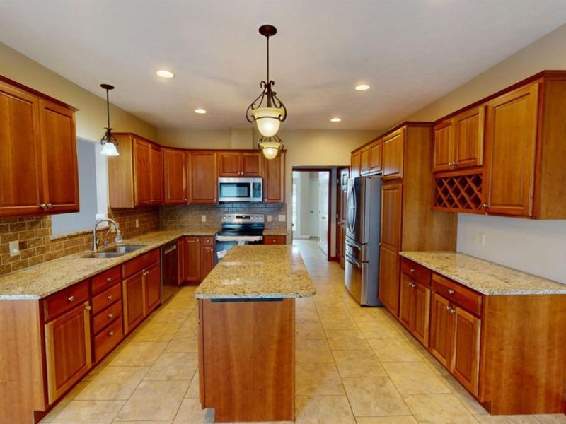 33 Ponds Side Drive, Fremont, OH 43420 Photo 25