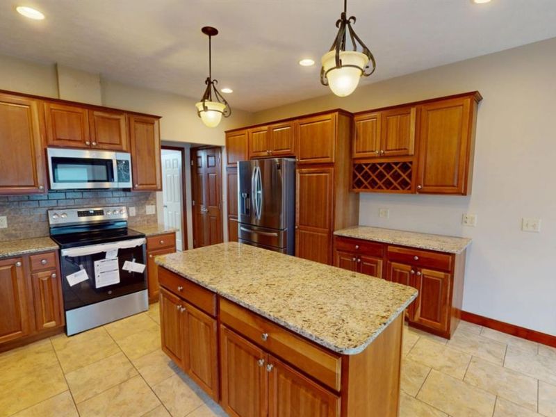 33 Ponds Side Drive, Fremont, OH 43420 Photo 26