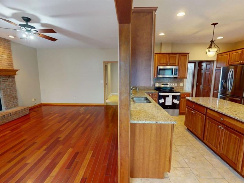 33 Ponds Side Drive, Fremont, OH 43420 Photo 32