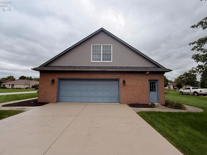 33 Ponds Side Drive, Fremont, OH 43420 Photo 88