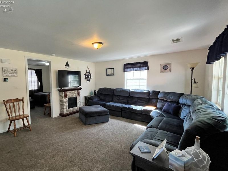 4972 W Fremont Road, Port Clinton, OH 43452 Photo 2