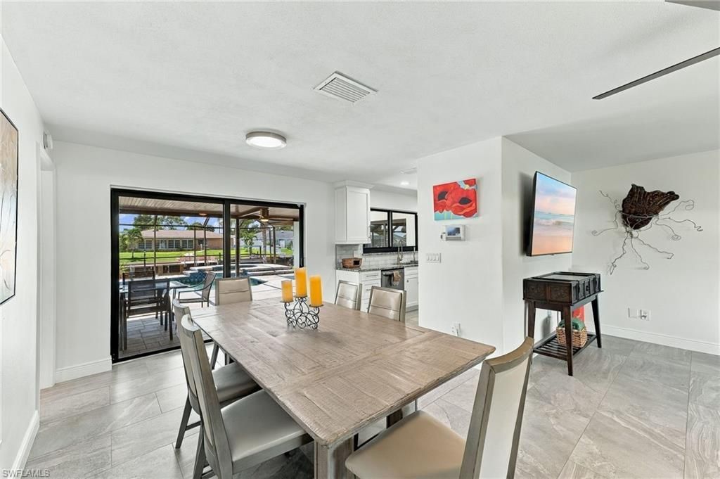 1928 SE 15th Ter , Cape Coral, FL 33990 Photo