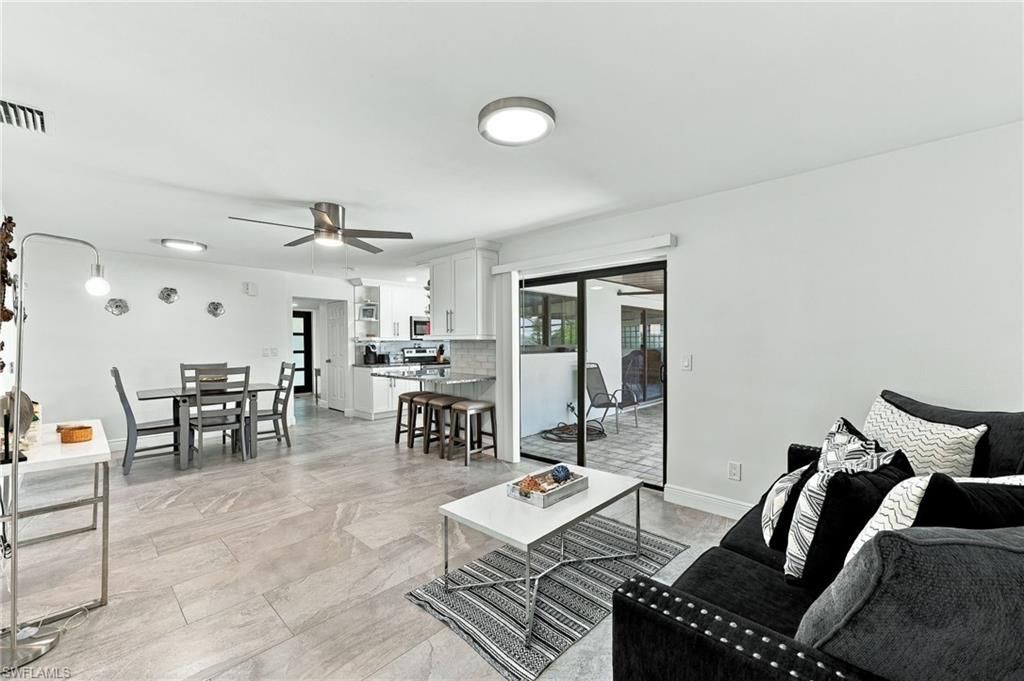 1928 SE 15th Ter , Cape Coral, FL 33990 Photo