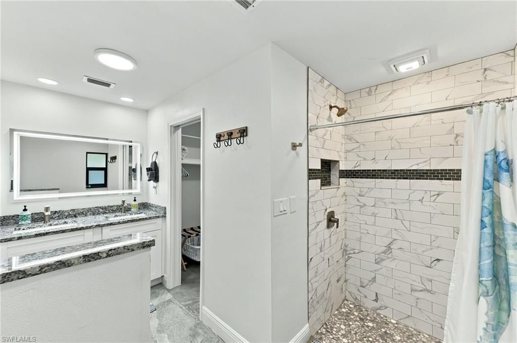 1928 SE 15th Ter , Cape Coral, FL 33990 Photo