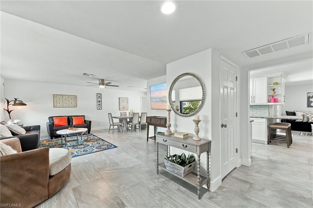 1928 SE 15th Ter , Cape Coral, FL 33990 Photo