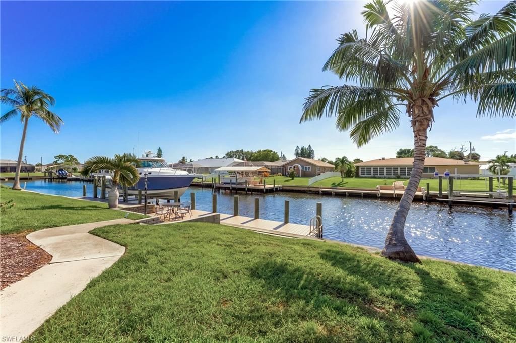 1928 SE 15th Ter , Cape Coral, FL 33990 Photo