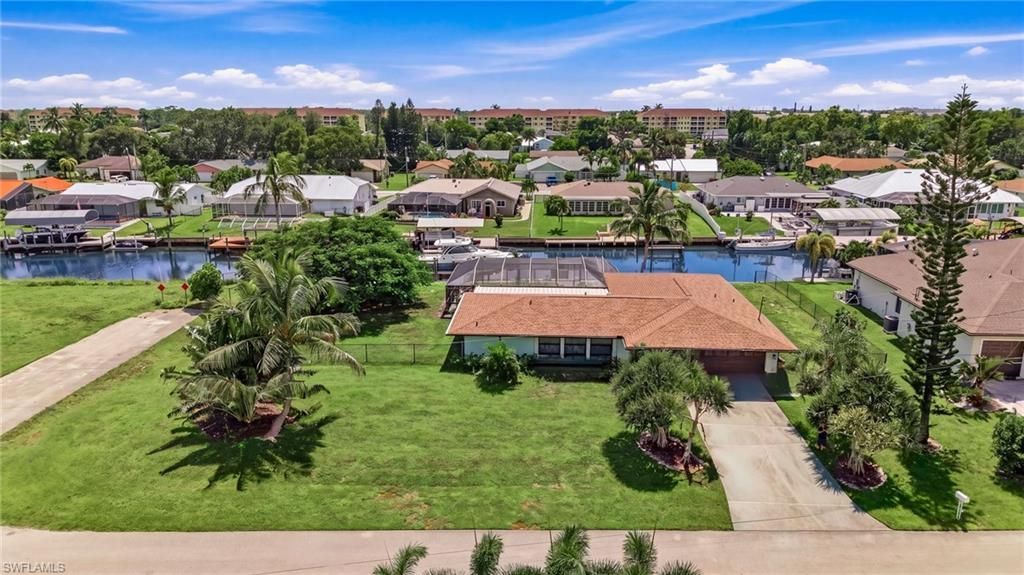 1928 SE 15th Ter , Cape Coral, FL 33990 Photo