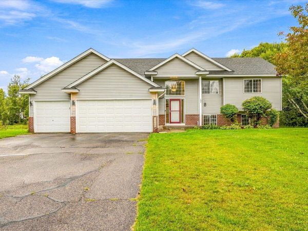 15740 Yellow Pine Street NW, Andover, MN 55304